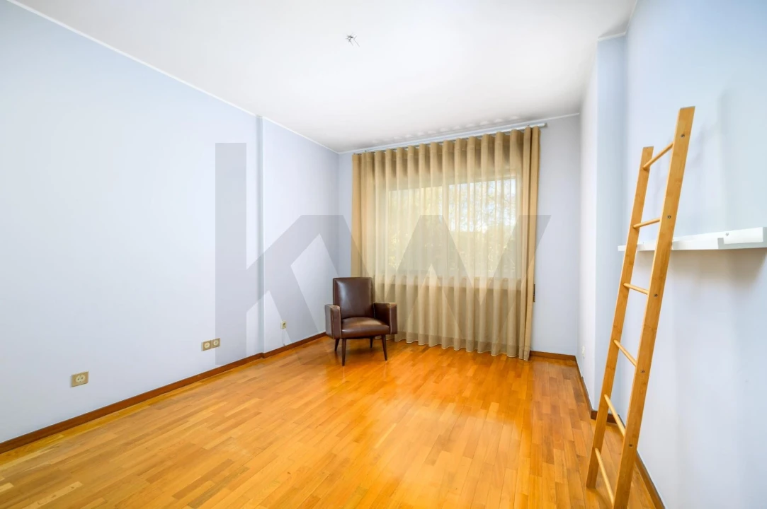 Apartamento T4 para Venda em Mafamude e Vilar do Paraíso Foto 20