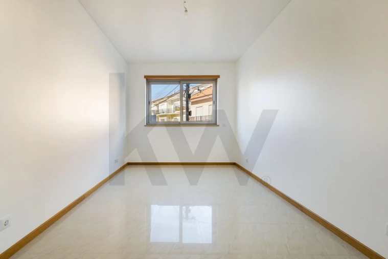 Apartamento T3 para Venda em São Martinho do Porto Foto 5