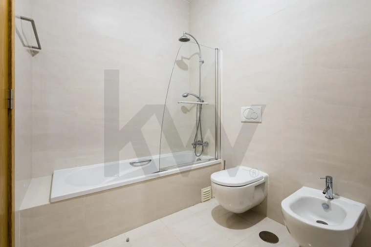 Apartamento T3 para Venda em São Martinho do Porto Foto 13