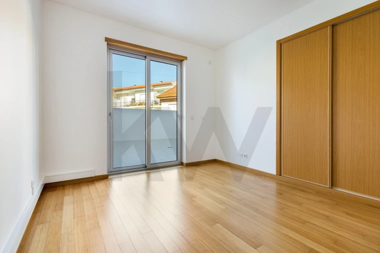 Apartamento T3 para Venda em São Martinho do Porto Foto 10