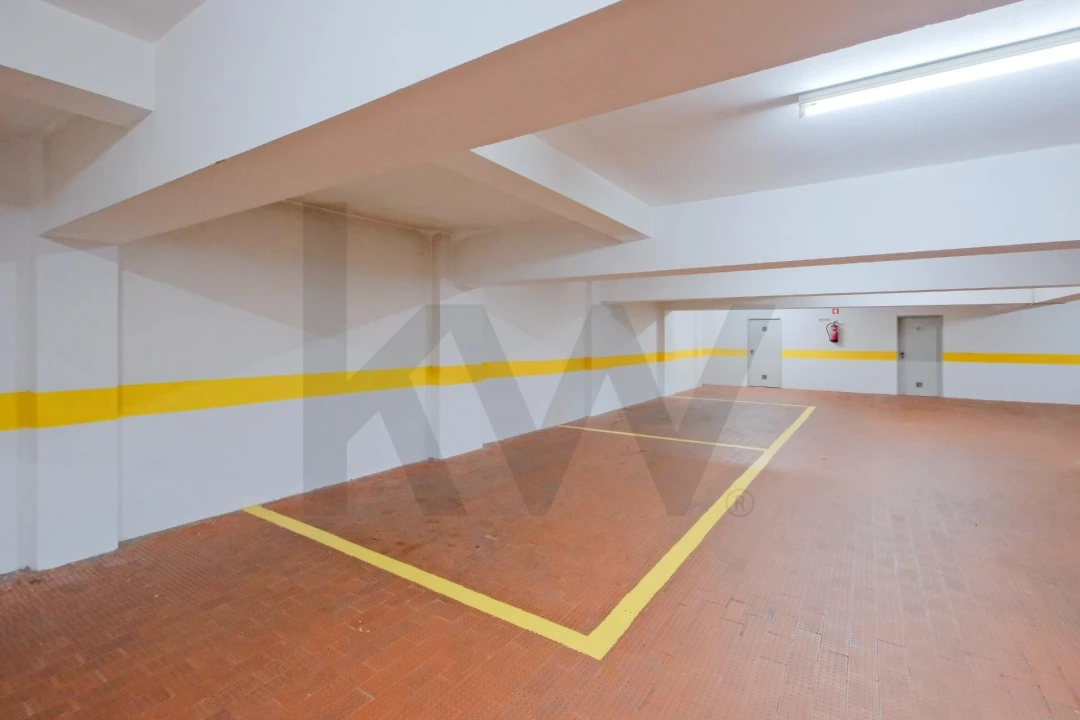 Apartamento T3 para Venda em Cascais e Estoril Foto 46