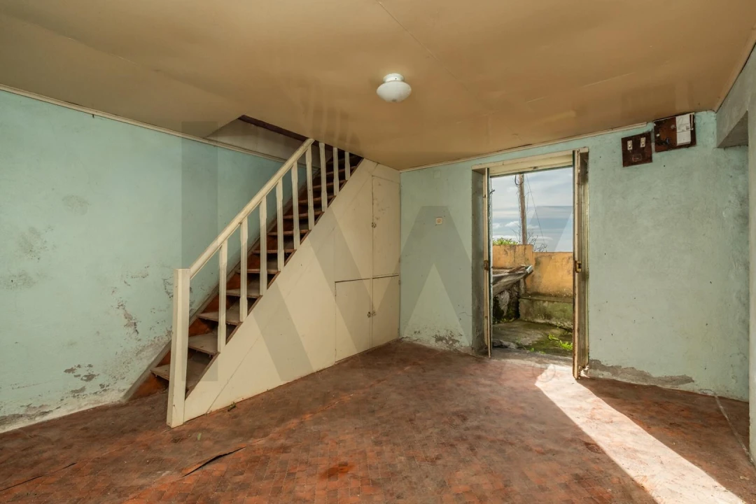 Moradia T3 para Venda em Estreito da Calheta Foto 8