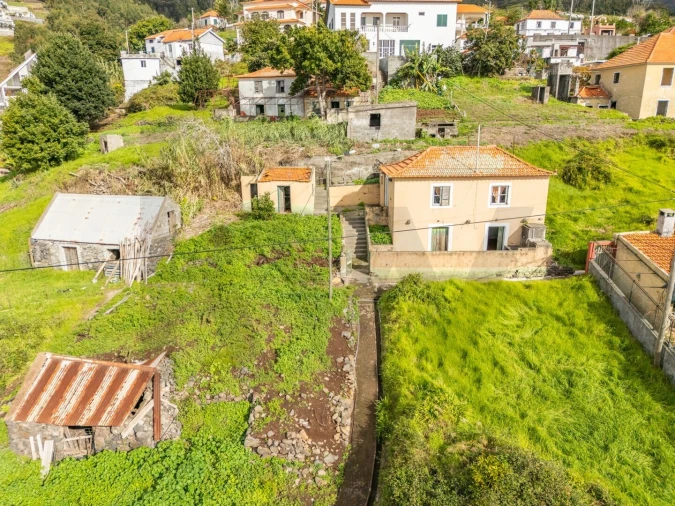 Moradia T3 para Venda em Estreito da Calheta Foto 4