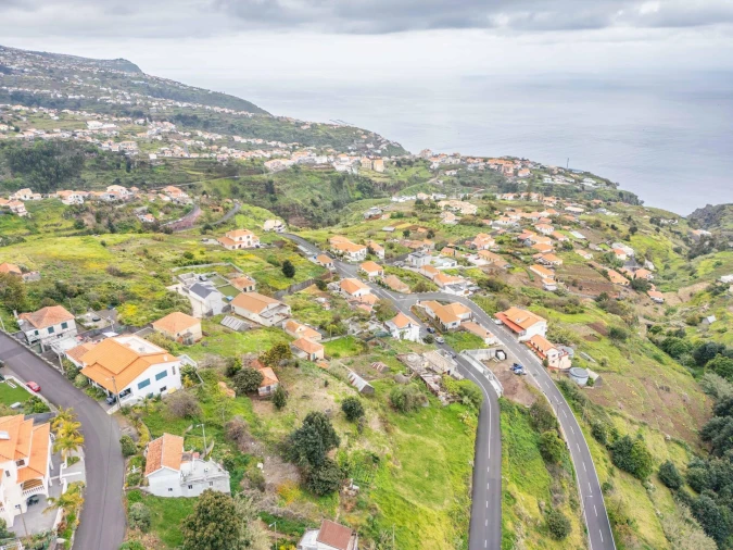 Moradia T3 para Venda em Estreito da Calheta Foto 3