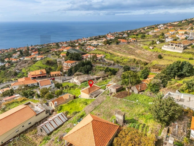 Moradia T3 para Venda em Estreito da Calheta Foto 2