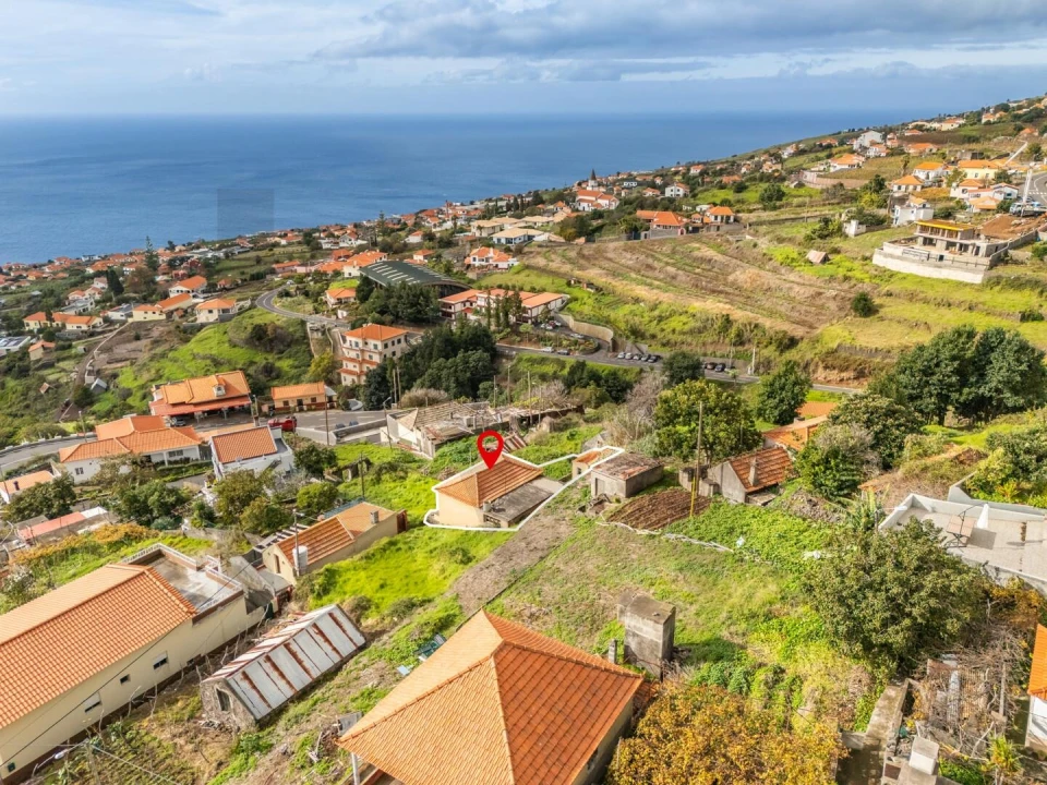 Moradia T3 para Venda em Estreito da Calheta Foto 2