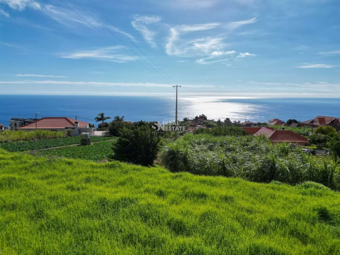Terreno para Venda em Canhas Foto 1