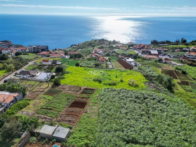 Terreno para Venda em Canhas Foto 12