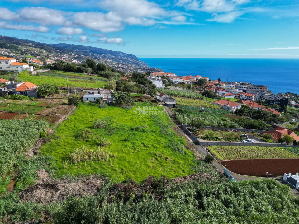 Terreno para Venda em Canhas Foto 17