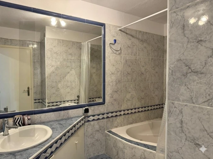 Apartamento T3 para Venda em São Martinho Foto 9