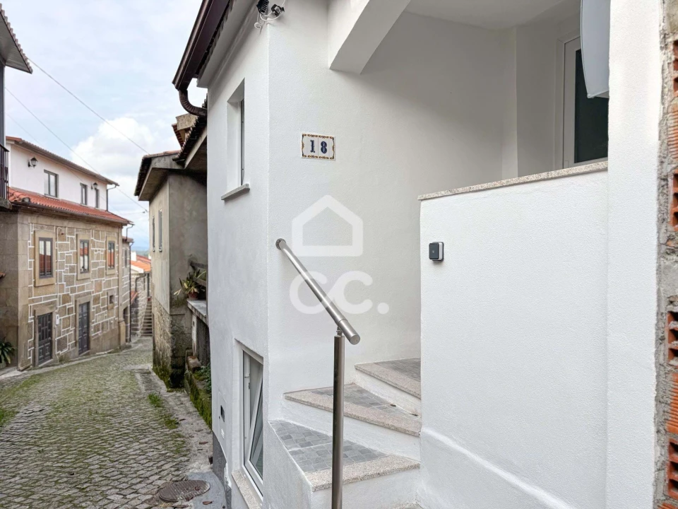 Moradia T1 para Venda em Lordosa Foto 1