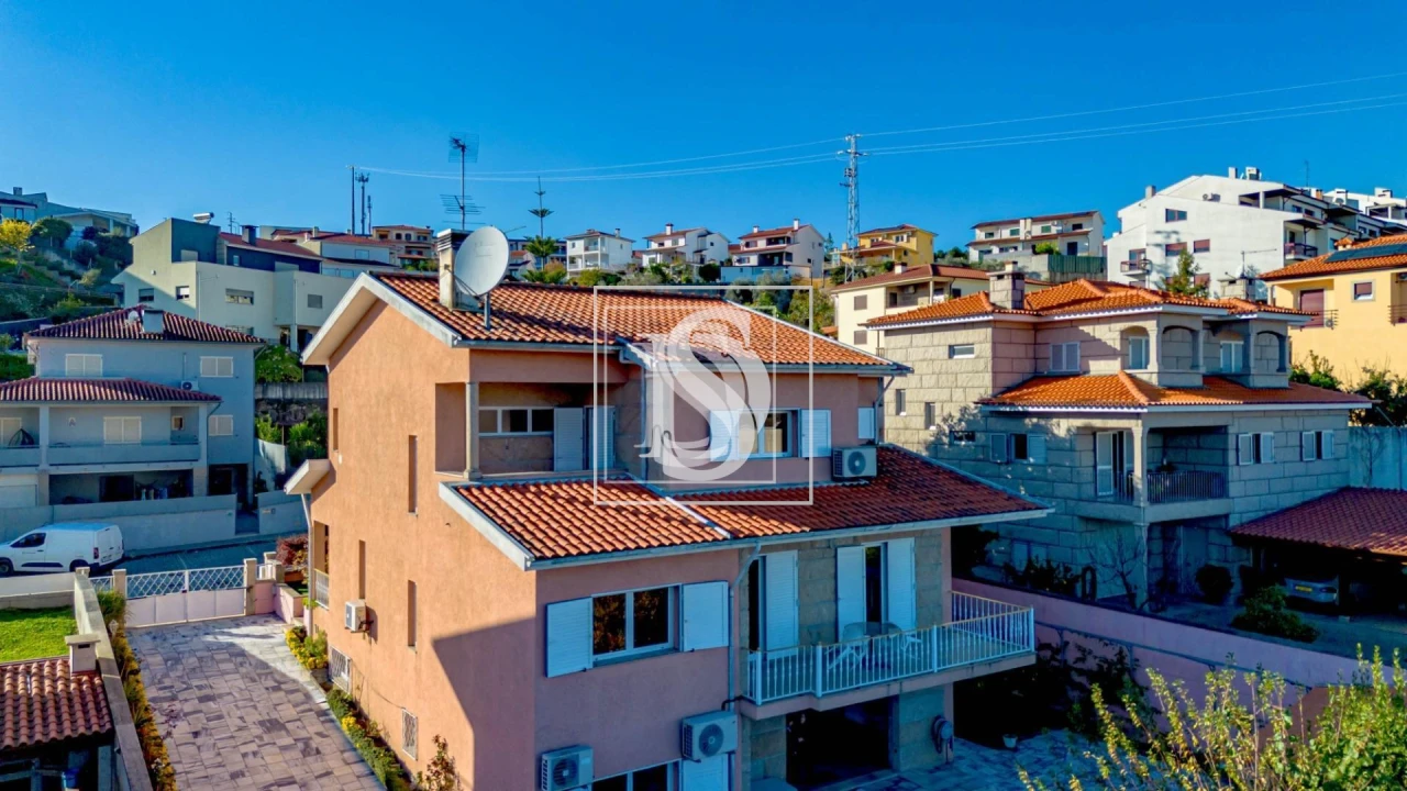 Moradia T4 para Venda em Amarante (São Gonçalo), Madalena, Cepelos e Gatão Foto 35