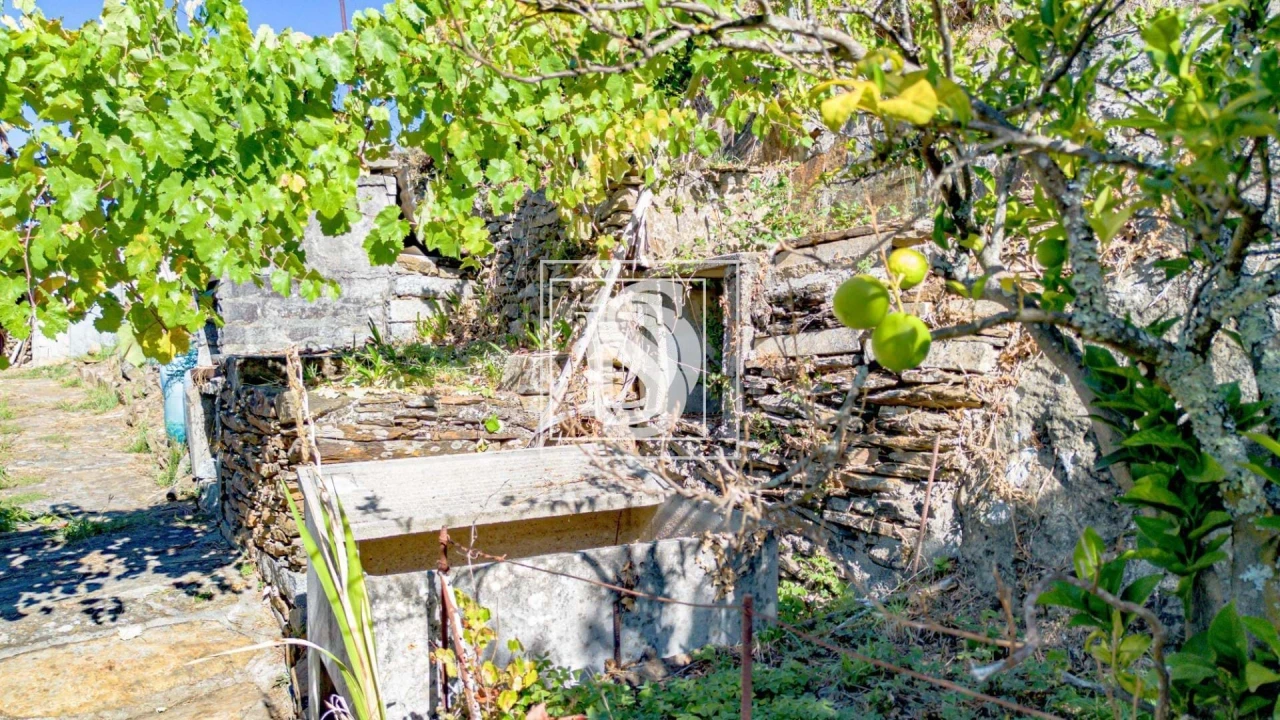 Moradia T2 para Venda em Rebordelo Foto 7