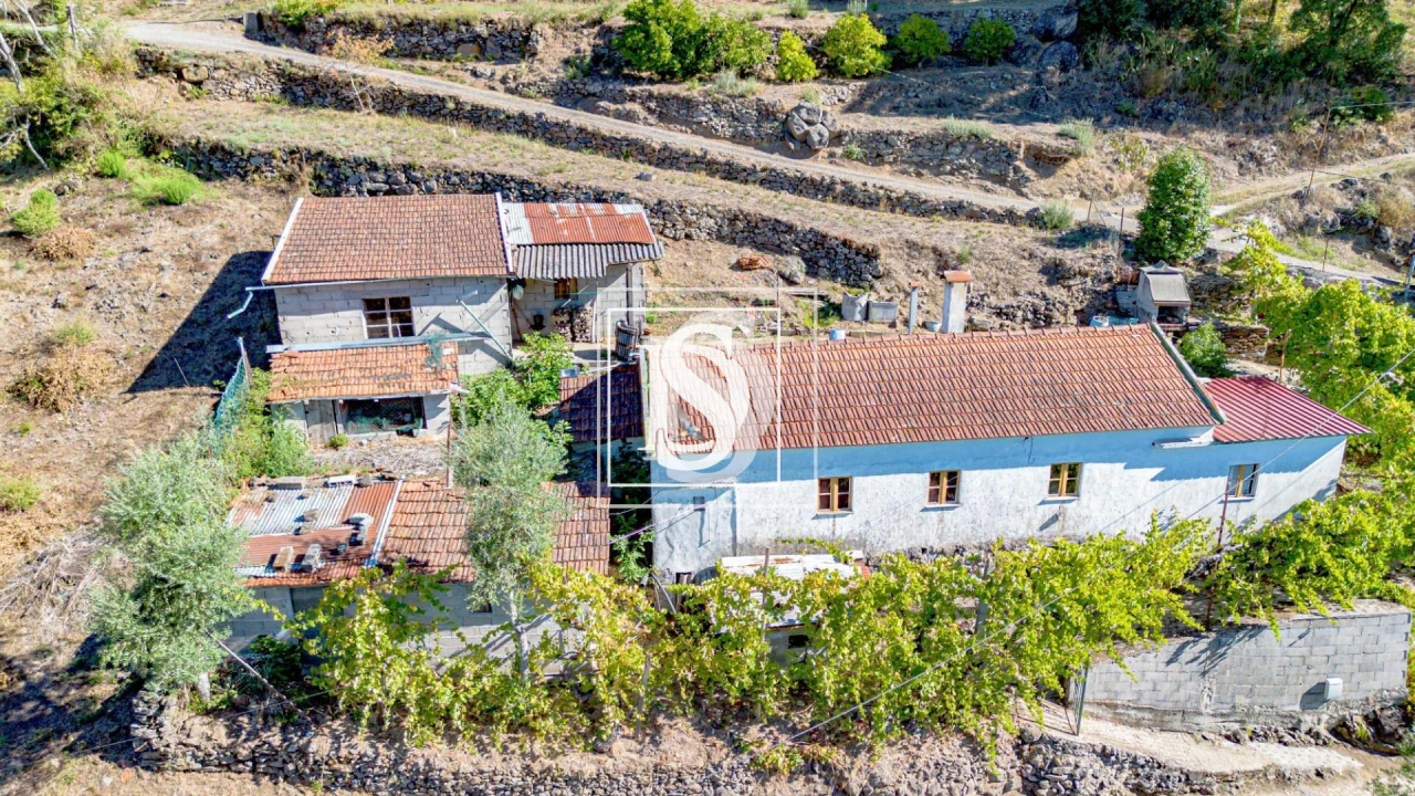 Moradia T2 para Venda em Rebordelo Foto 1