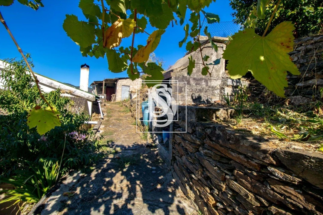 Moradia T2 para Venda em Rebordelo Foto 15