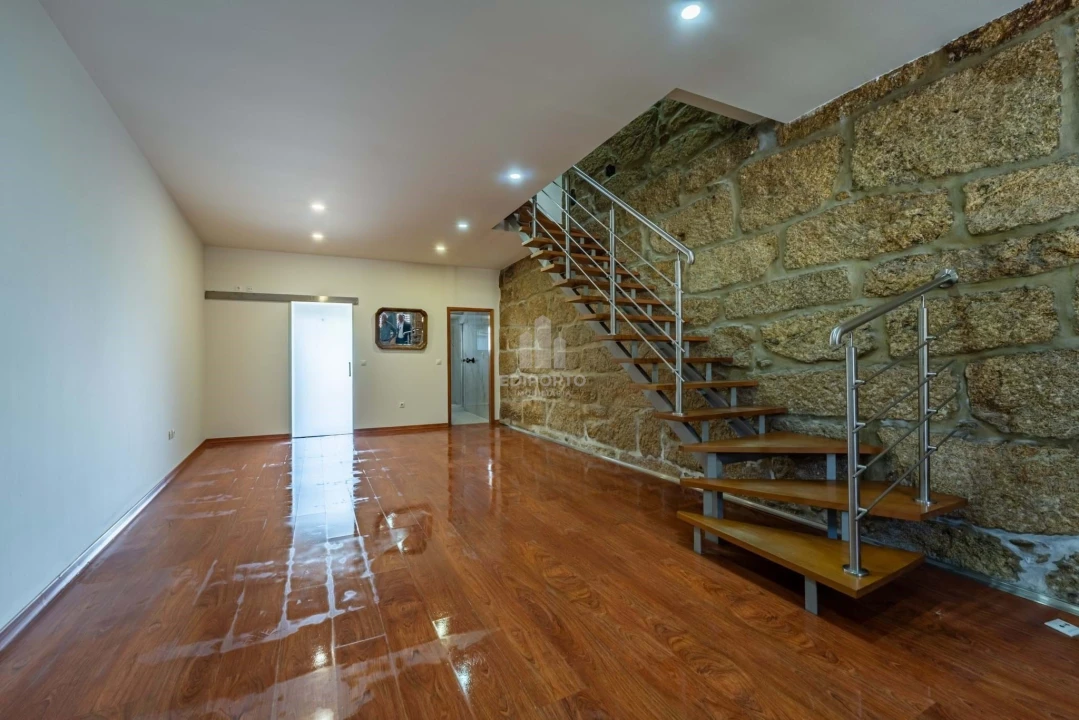 Moradia T3 para Venda em Paranhos Foto 8