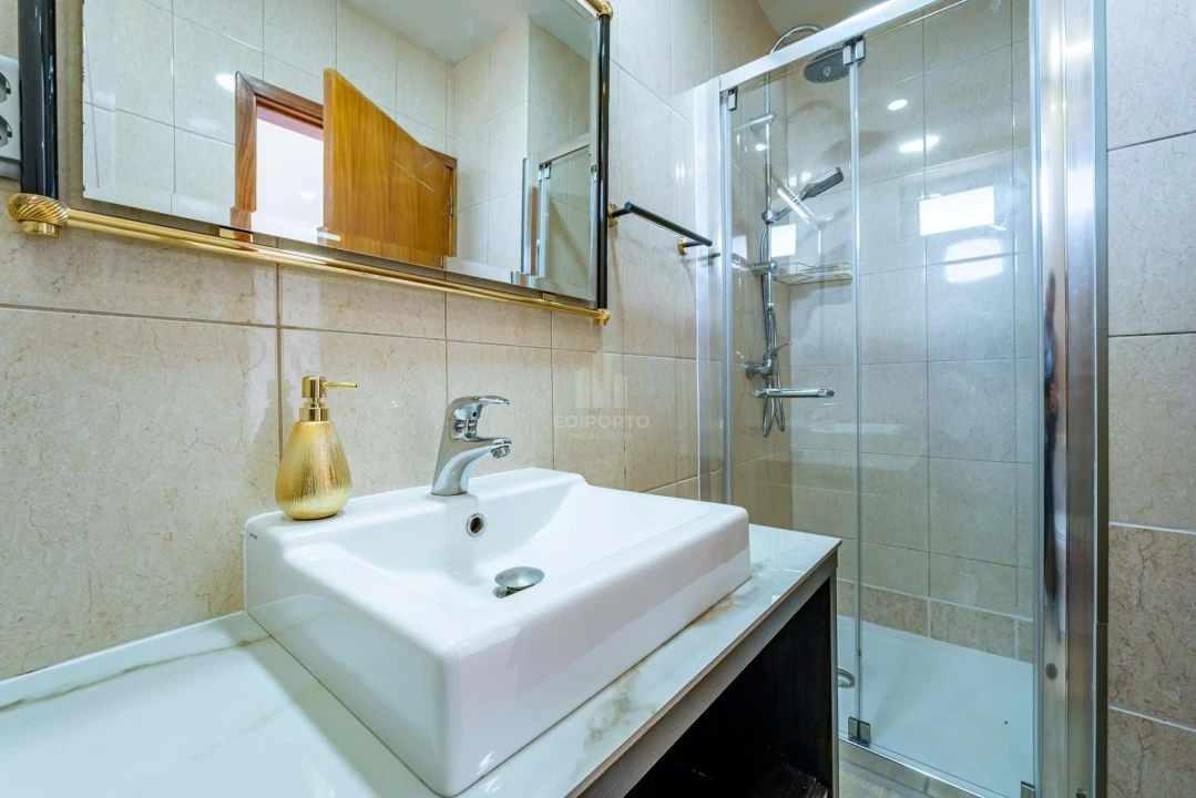 Moradia T3 para Venda em Paranhos Foto 17