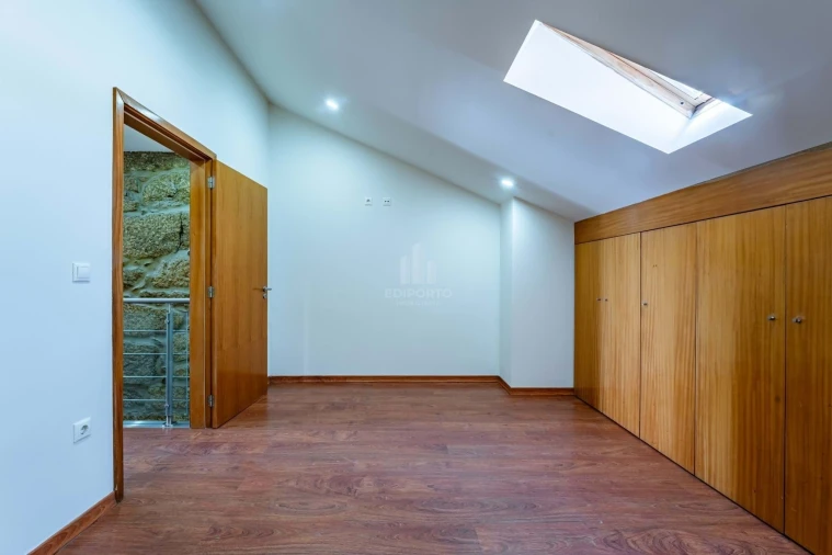 Moradia T3 para Venda em Paranhos Foto 25