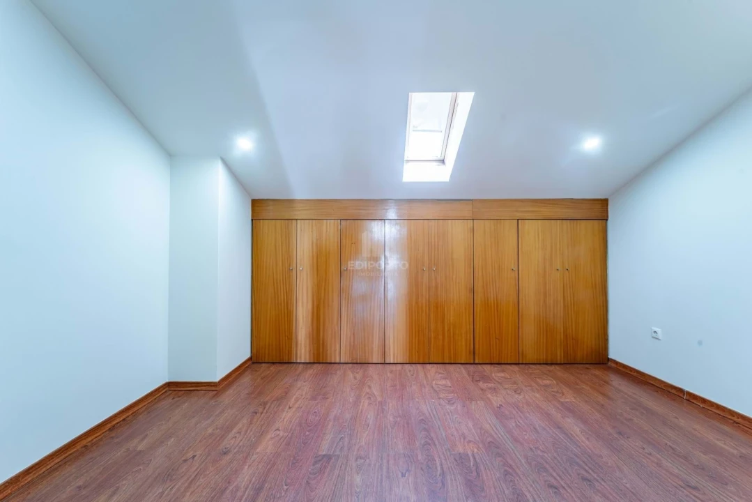 Moradia T3 para Venda em Paranhos Foto 24