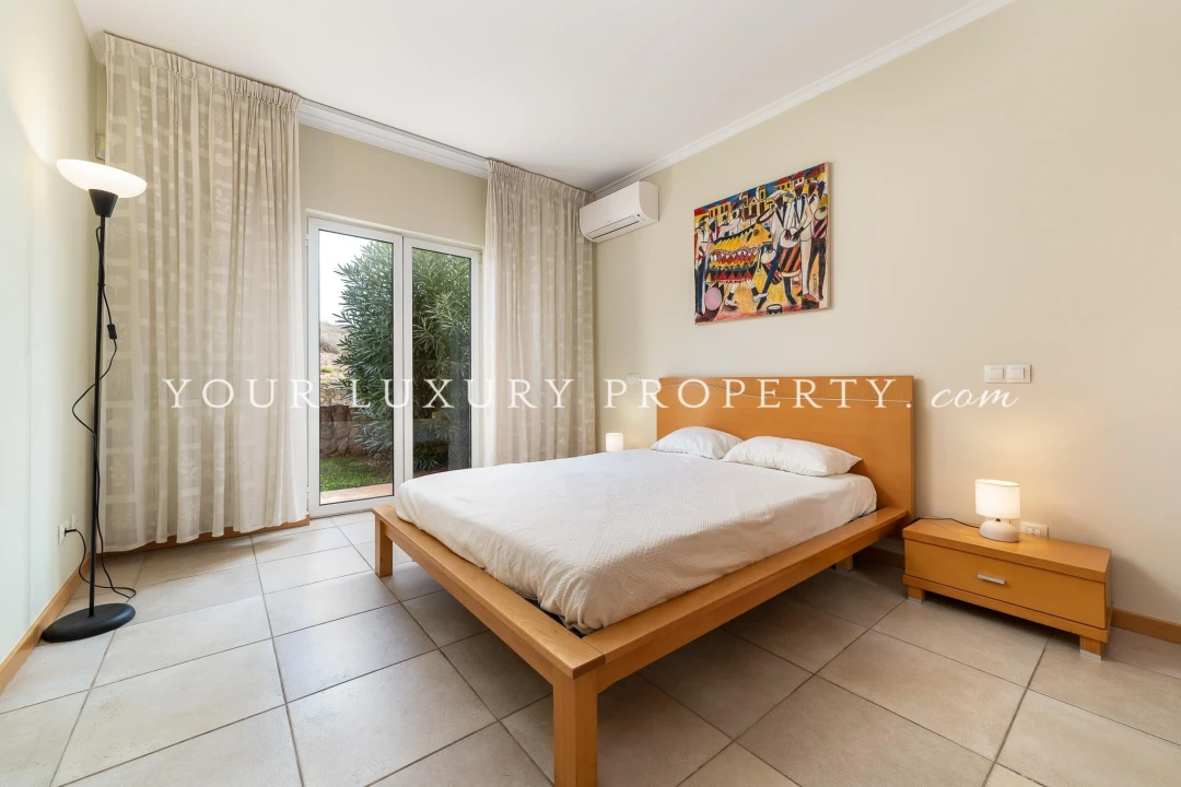 Apartamento T2 para Venda em Almancil Foto 13