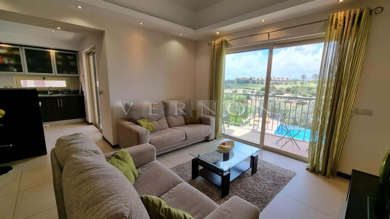 Apartamento T2 para Venda em Lagoa e Carvoeiro Foto 2