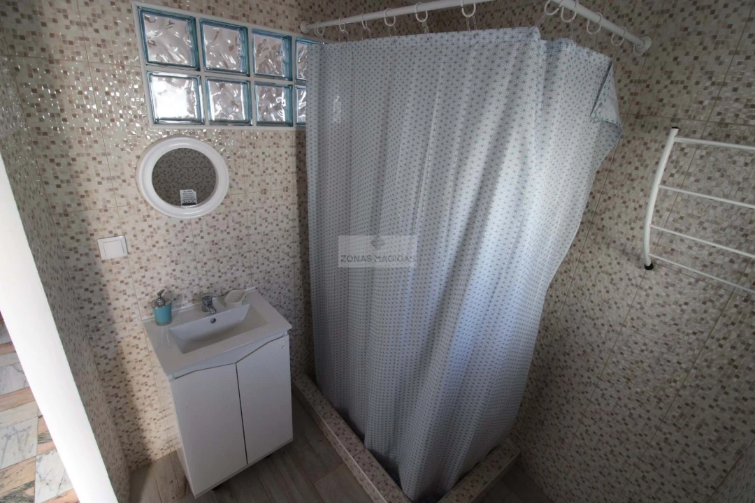 Moradia T2 para Venda em Vila do Bispo e Raposeira Foto 11