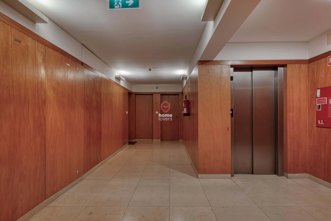 Apartamento T3 para Venda em Misericórdia Foto 23