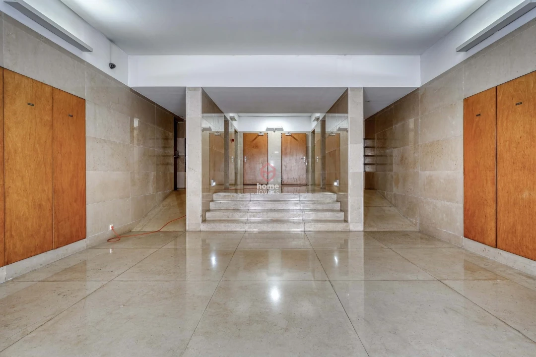 Apartamento T3 para Venda em Misericórdia Foto 22