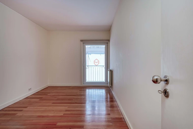 Apartamento T3 para Venda em Misericórdia Foto 11