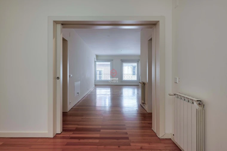 Apartamento T3 para Venda em Misericórdia Foto 1