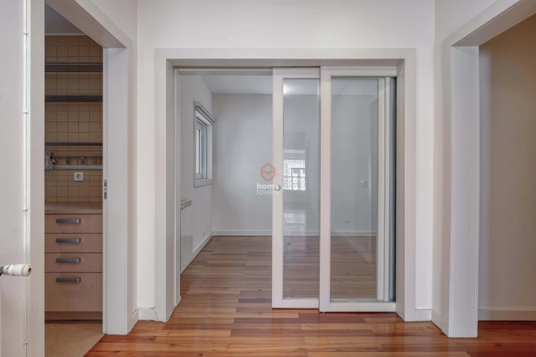 Apartamento T3 para Venda em Misericórdia Foto 7