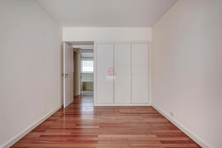 Apartamento T3 para Venda em Misericórdia Foto 12