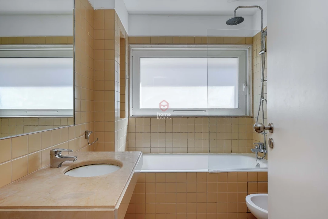 Apartamento T3 para Venda em Misericórdia Foto 17