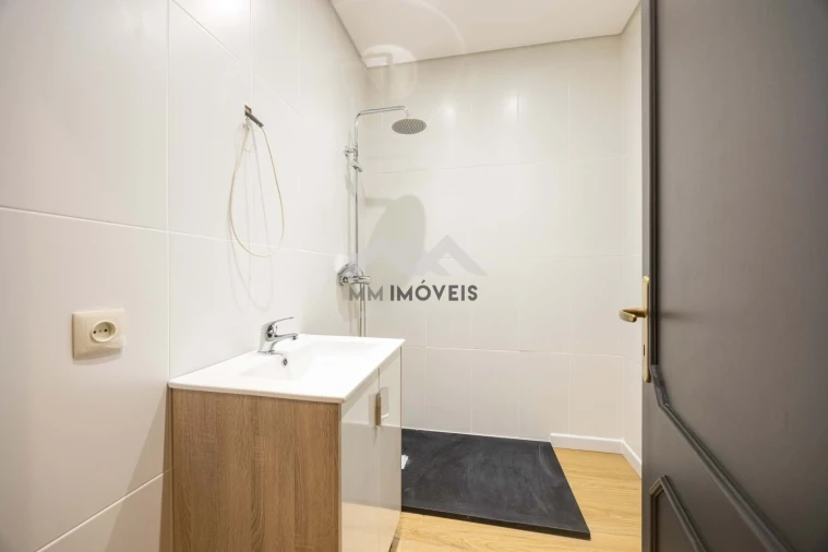 Apartamento T3 para Venda em Rio Tinto Foto 11