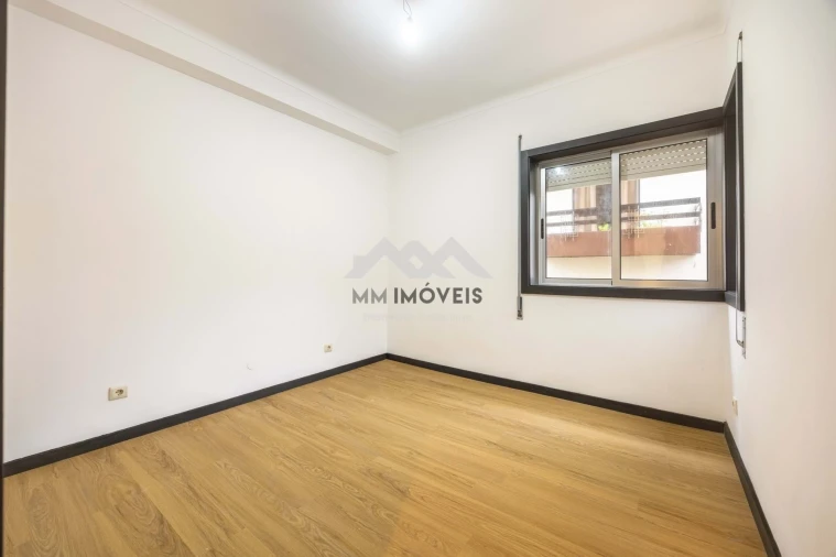 Apartamento T3 para Venda em Rio Tinto Foto 15