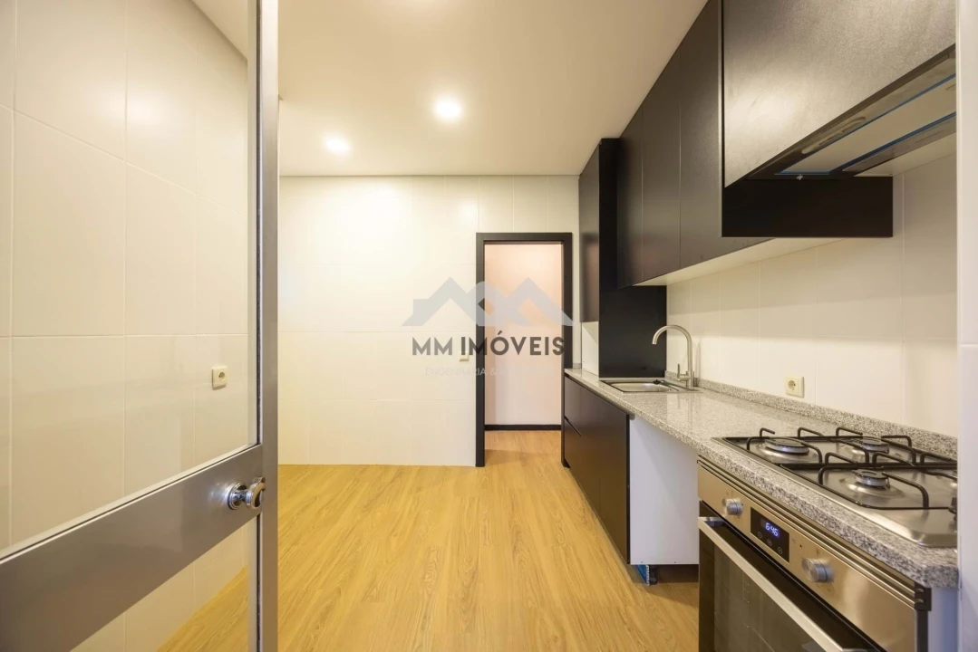 Apartamento T3 para Venda em Rio Tinto Foto 13