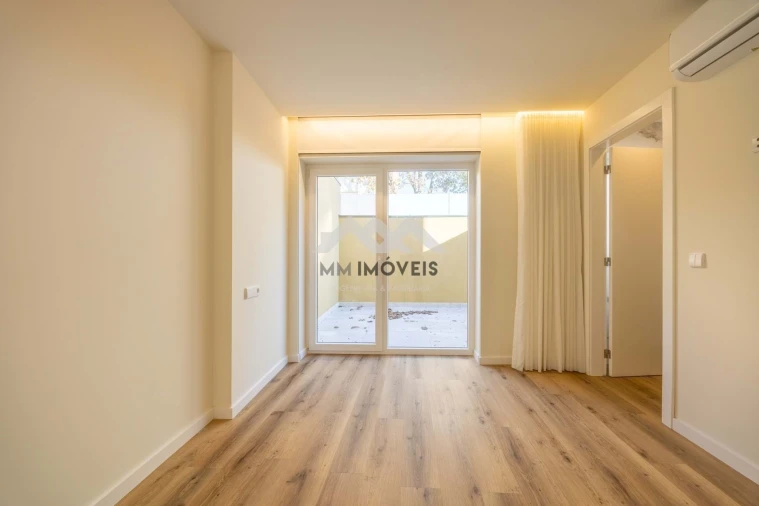 Moradia T4 para Venda em Matosinhos e Leça da Palmeira Foto 18