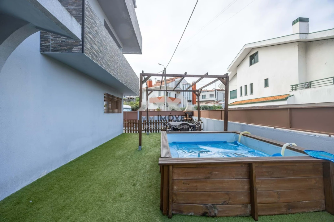 Moradia T3 para Venda em Gondomar (São Cosme), Valbom e Jovim Foto 31