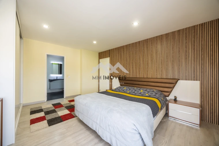 Moradia T3 para Venda em Gondomar (São Cosme), Valbom e Jovim Foto 11