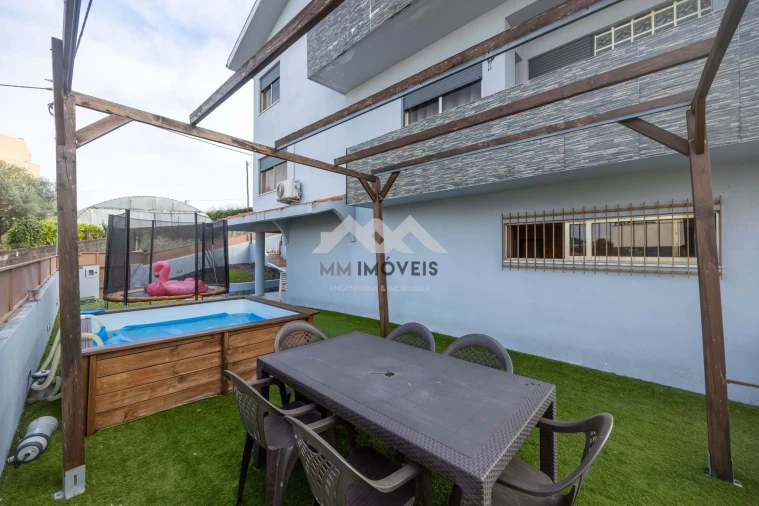 Moradia T3 para Venda em Gondomar (São Cosme), Valbom e Jovim Foto 2