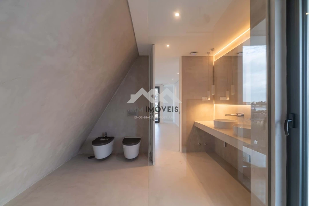 Moradia T3 para Venda em Santa Marinha e São Pedro da Afurada Foto 27