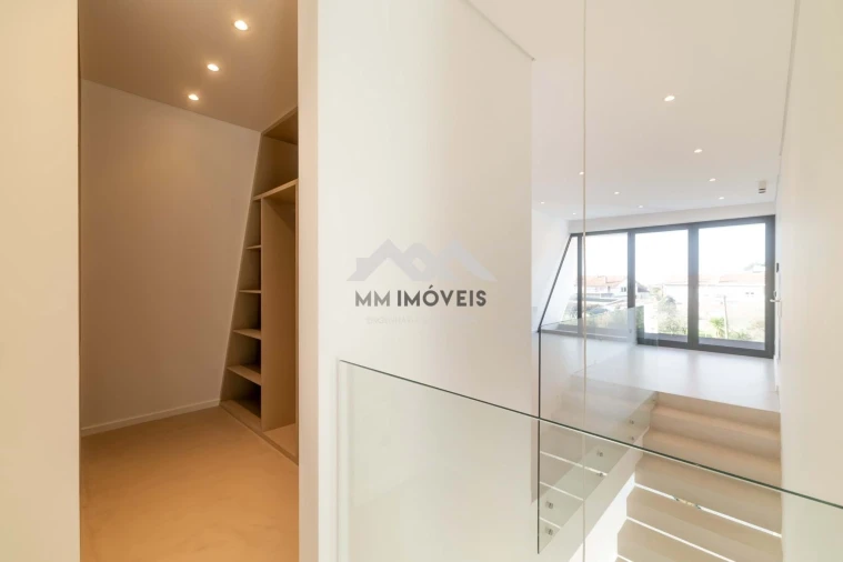 Moradia T3 para Venda em Santa Marinha e São Pedro da Afurada Foto 19