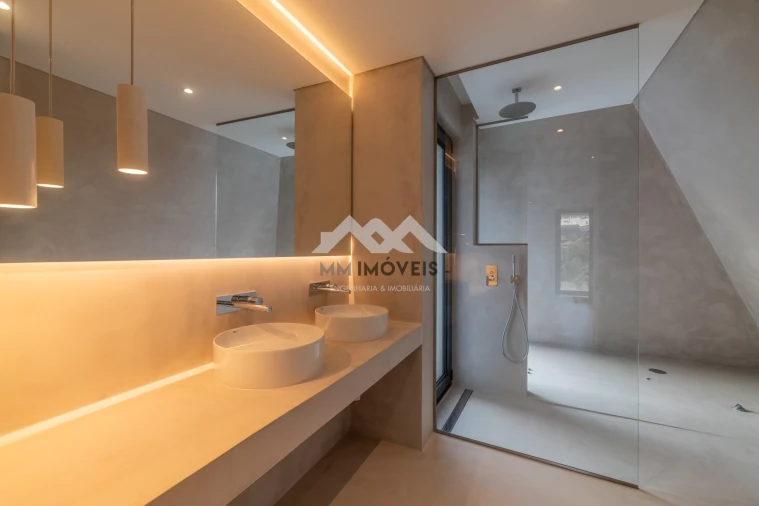 Moradia T3 para Venda em Santa Marinha e São Pedro da Afurada Foto 24