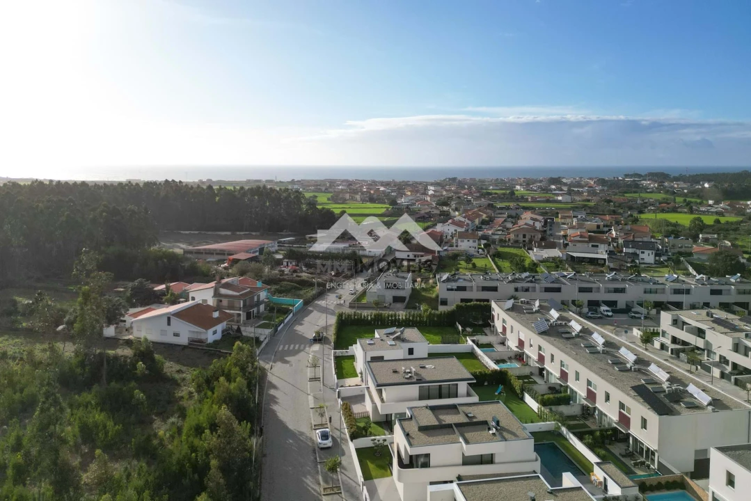 Moradia T3 para Venda em Vila Chã Foto 82