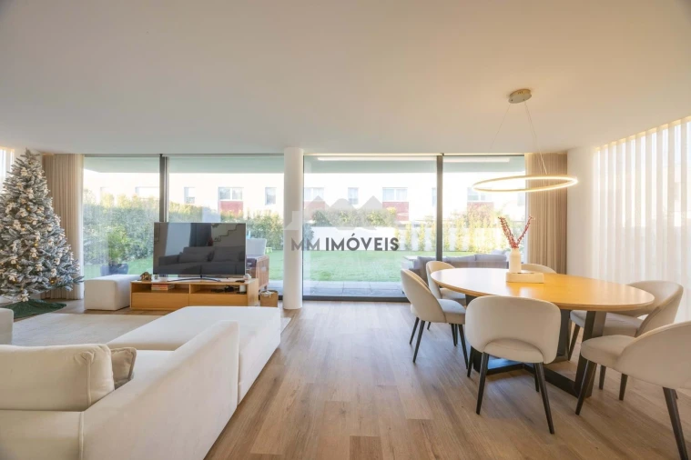 Moradia T3 para Venda em Vila Chã Foto 4