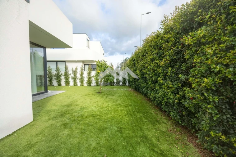 Moradia T3 para Venda em Vila Chã Foto 12