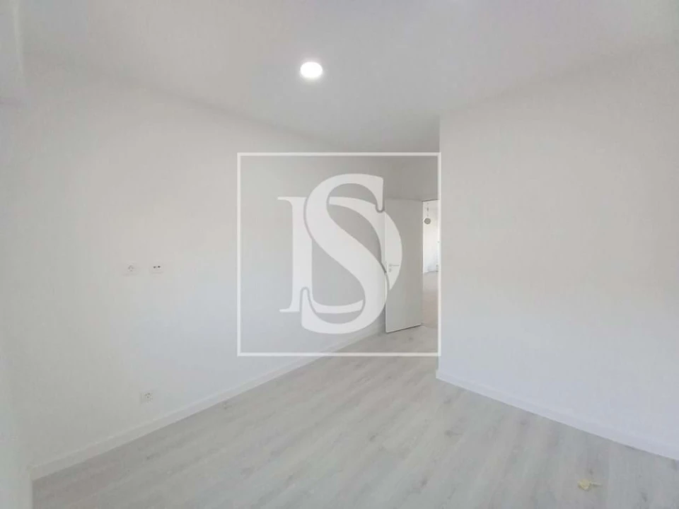 Apartamento T4 para Venda em Costa da Caparica Foto 20