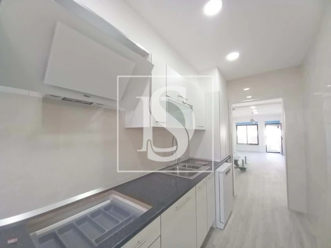 Apartamento T4 para Venda em Costa da Caparica Foto 9