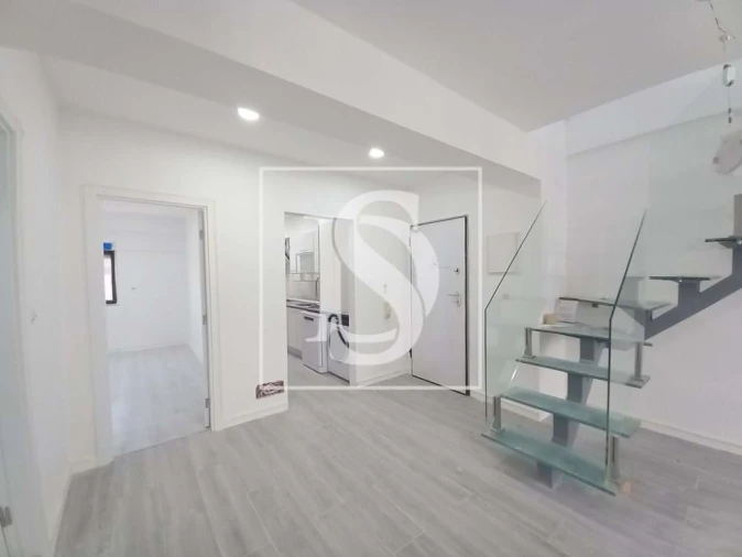 Apartamento T4 para Venda em Costa da Caparica Foto 36