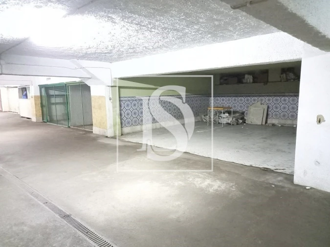 Apartamento T4 para Venda em Costa da Caparica Foto 42